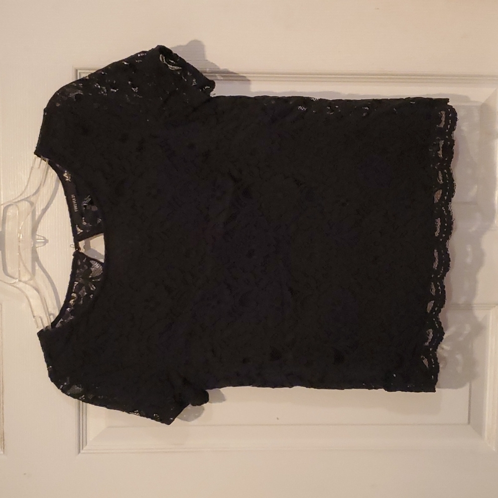 Womens Floral Black Forever 21 Top- Size Medium